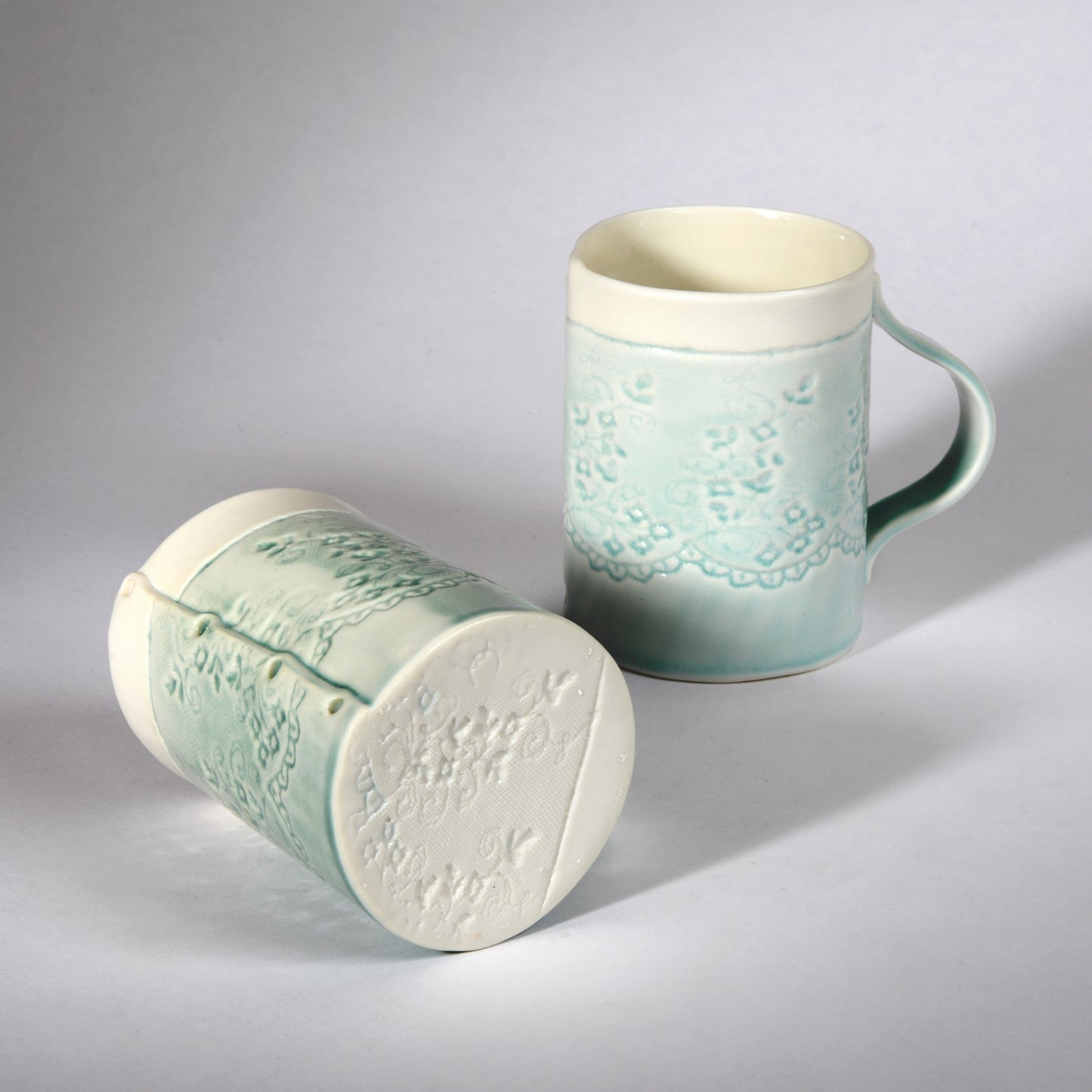 Porcelain lace mug